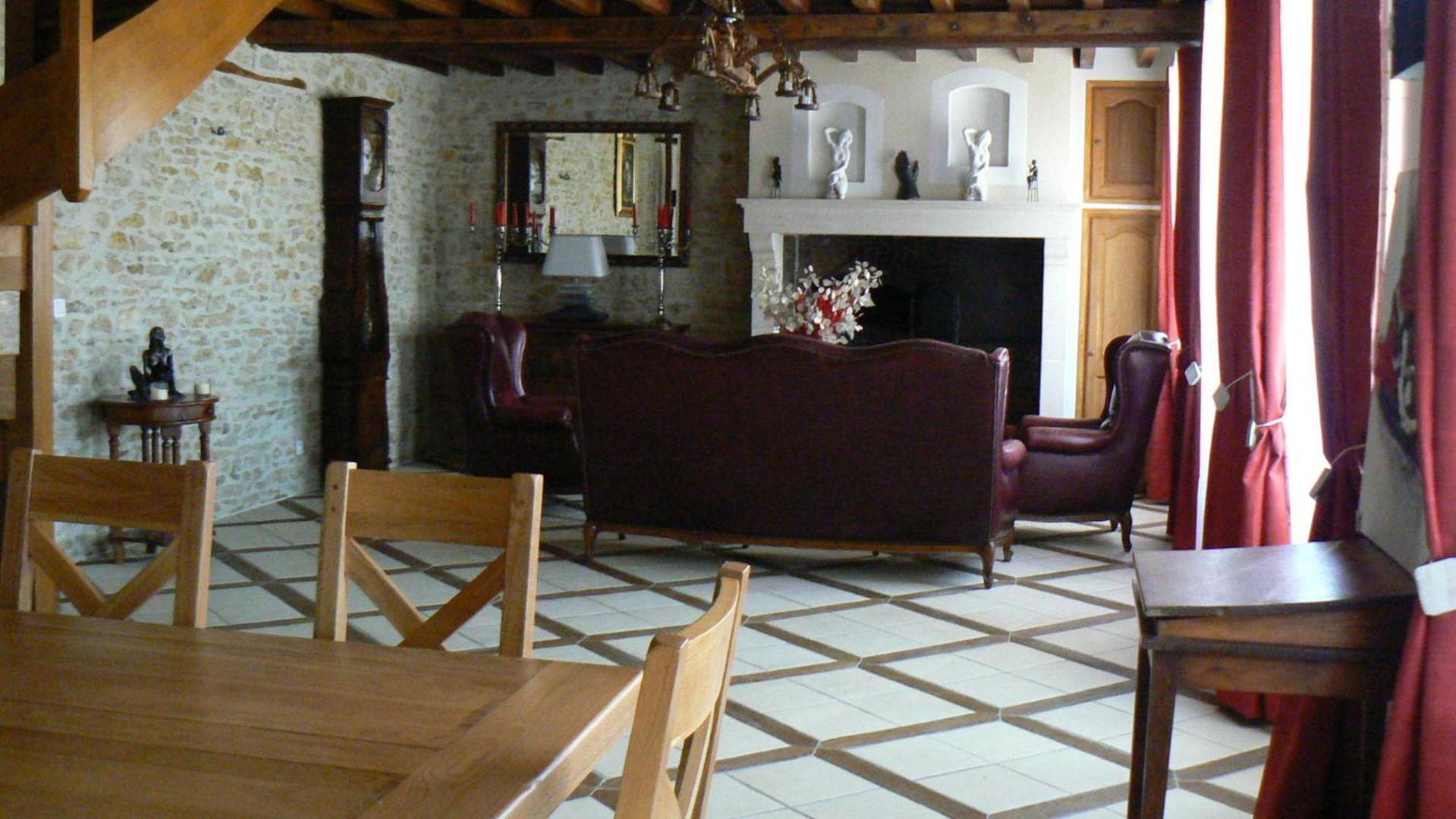 Le Manoir Des Chapelles Bed & Breakfast Venoy Exterior photo